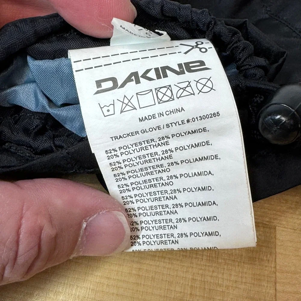 Dakine Tracker Kids M 6-8 Yrs Ski Snowboard Gloves Black‎ DK Dry 01300265